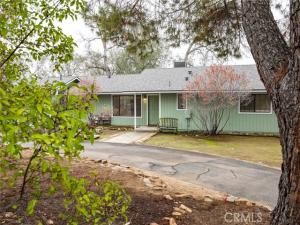 MLS #FR25247023 image #0