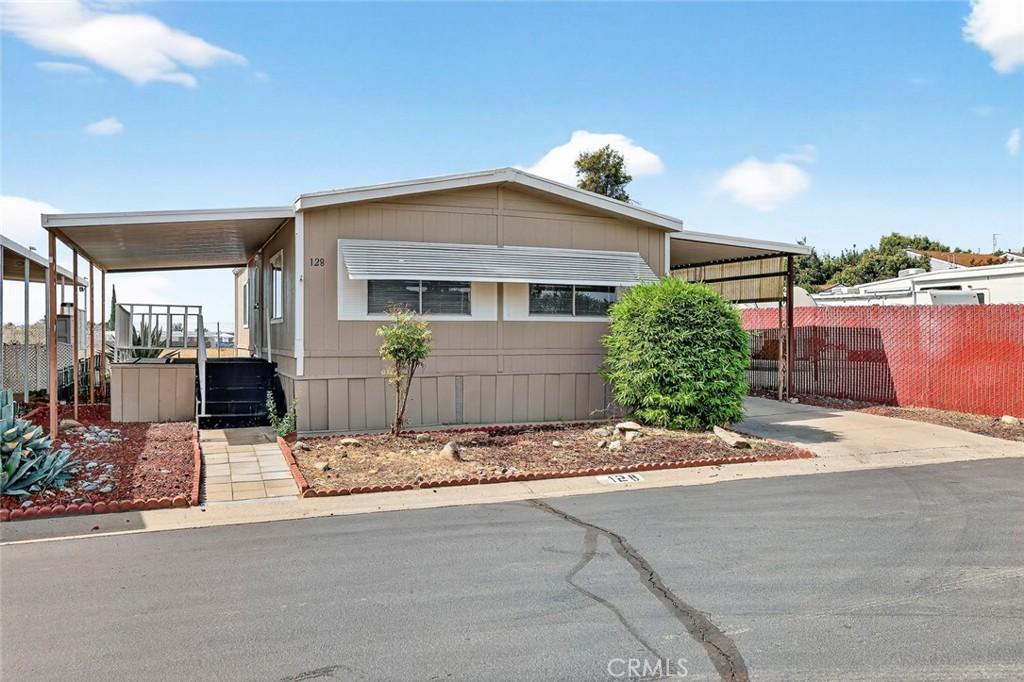 MLS #FR25257426 image #0