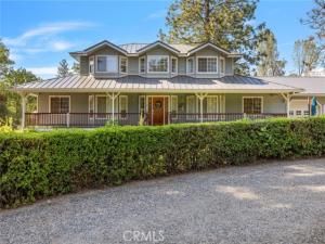 MLS #FR25261036 image #0