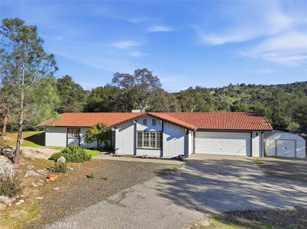 MLS #FR25274447 image #0