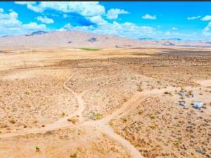 Ocotillo WY Apple Valley CA 92308 | MLS #FR26088633 87 MLS #FR26088633 image #0