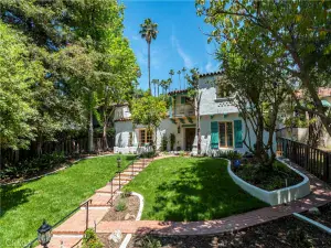 611 E Mountain Street Glendale