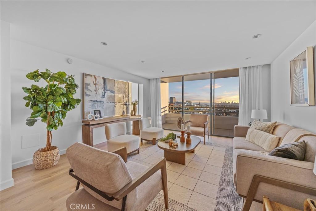 MLS #GD25268341 image #0