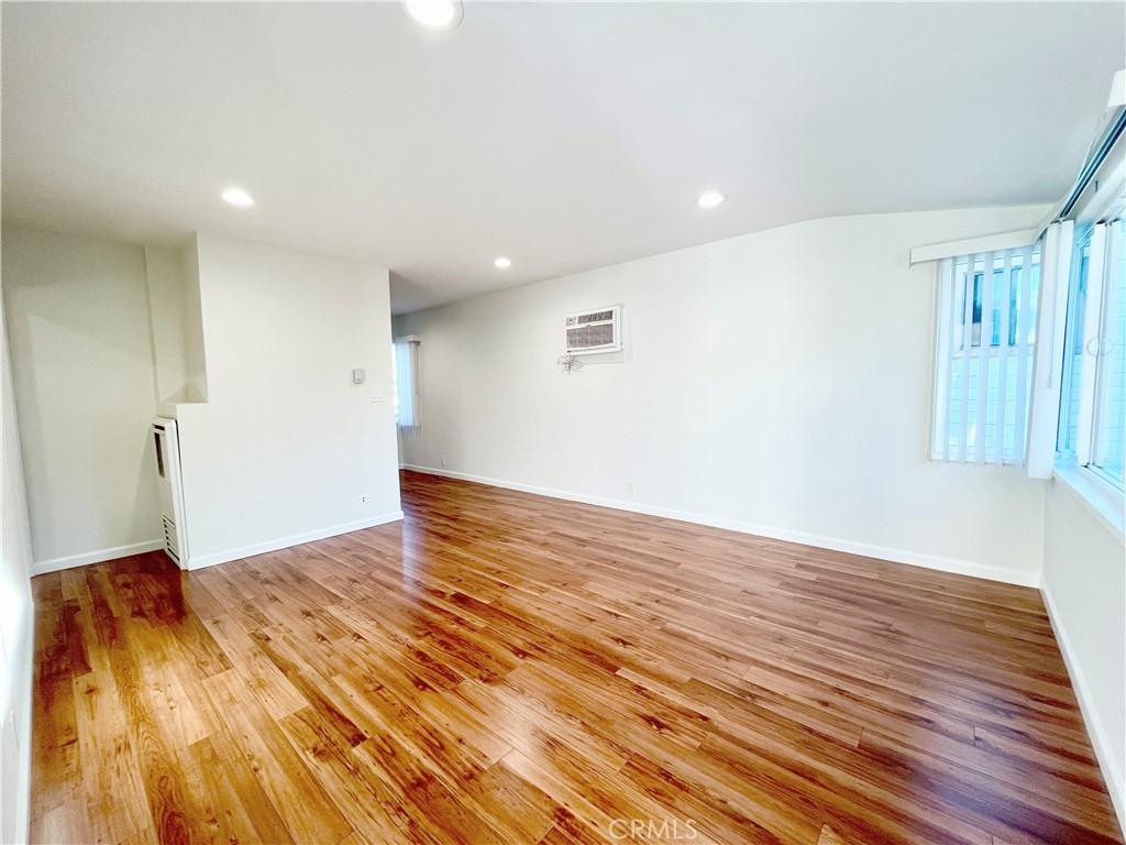 MLS #GD25274000 image #0