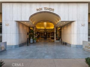 345 Pioneer Drive #905 Glendale CA 91203 | MLS #GD26158625 45 MLS #GD26158625 image #0