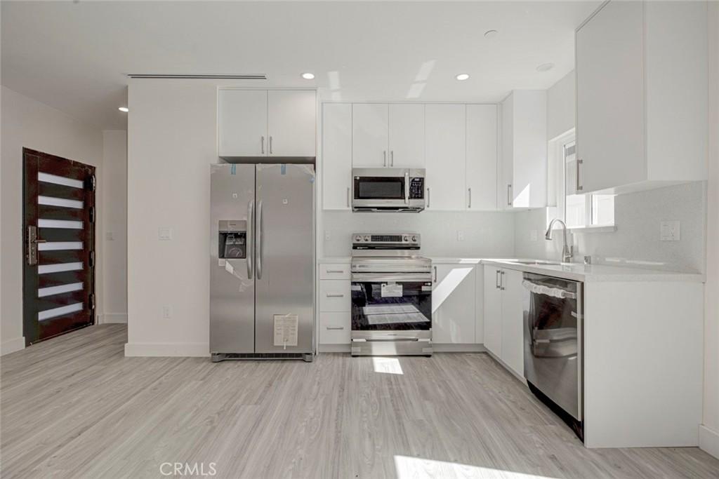 7856 Kyle St Sunland CA 91040 | MLS #GD26173037 45 MLS #GD26173037 image #0
