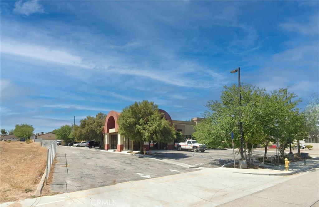 15255 Bear Valley Rd Hesperia CA 92345 | MLS #HD24037074 41 MLS #HD24037074 image #0