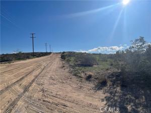 Del Oro Road Apple Valley CA 92308 | MLS #HD24038535 45 MLS #HD24038535 image #0