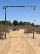 Loma Vista RD Lot 75 Apple Valley CA 92308 | MLS #HD25145744 45 MLS #HD25145744 image #0