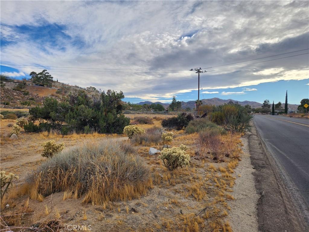LOT Joshua LN Yucca Valley CA 92284 | MLS #HD26068436 45 MLS #HD26068436 image #0