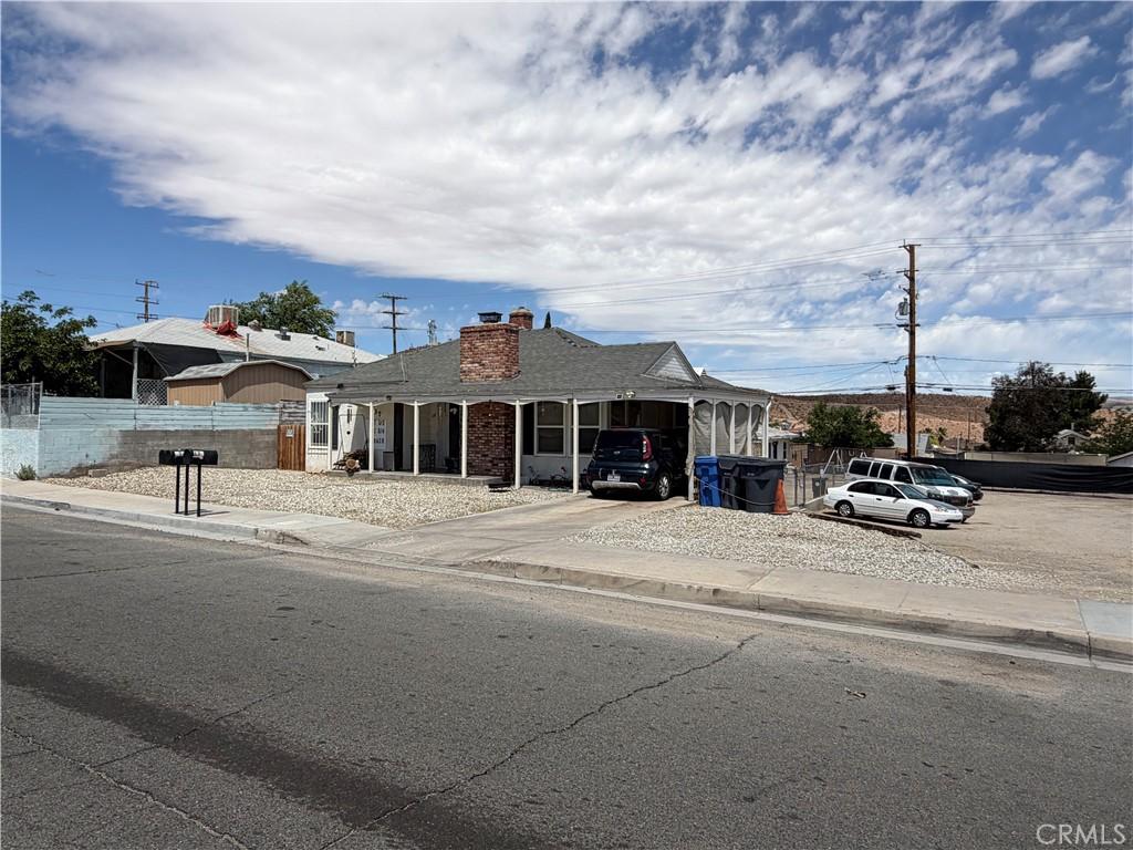 137 W Fredricks Barstow CA 92311 | MLS #HD26105771 45 MLS #HD26105771 image #0