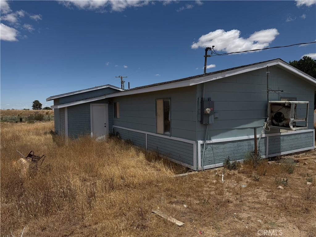 11744 Wagon Wheel Victorville CA 92392 | MLS #HD26105795 45 MLS #HD26105795 image #0