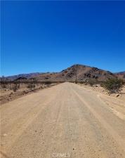 800 Chrysolite ST Lucerne Valley CA 92356 | MLS #HD26108259 21 MLS #HD26108259 image #0
