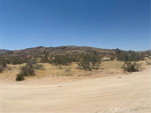 Oldenburg Apple Valley CA 92307 | MLS #HD23141352 83 MLS #HD23141352 image #0