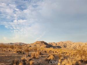 MLS #CV26069512 image #0