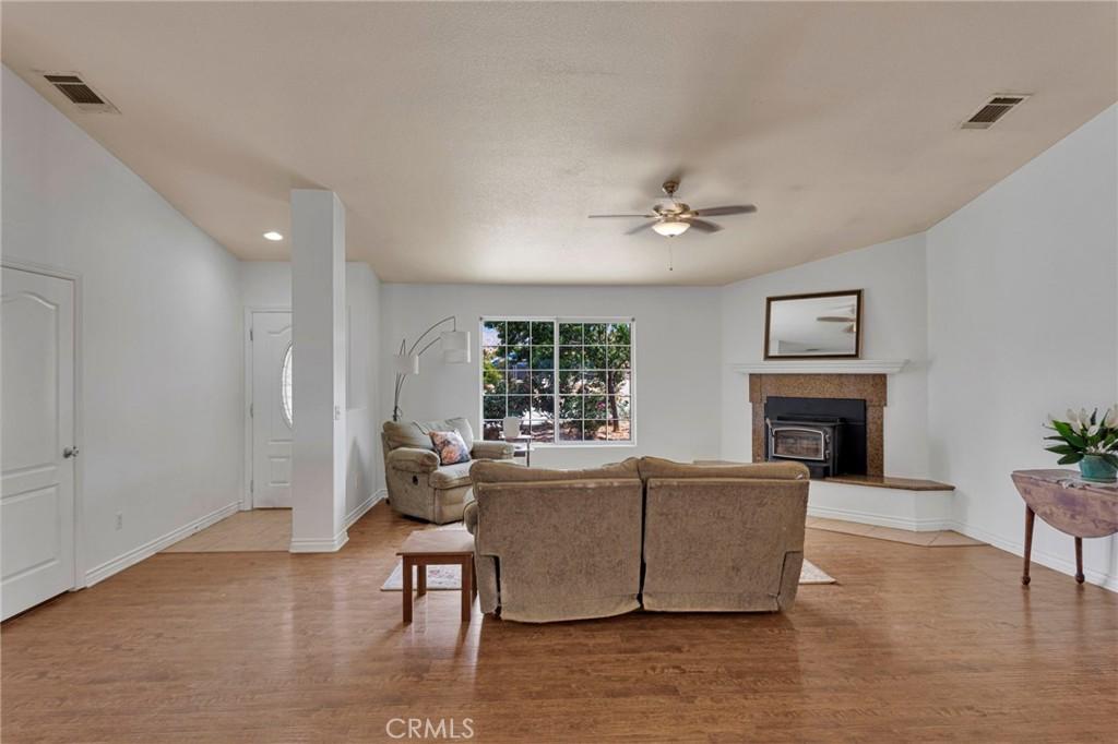 MLS #HD26184704 image #0