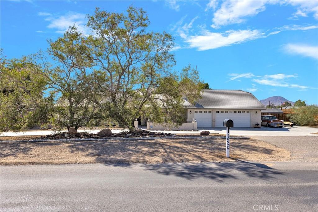 16976 Joshua Apple Valley CA 92307 | MLS #HD26198357 45 MLS #HD26198357 image #0