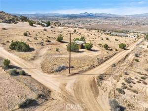 23766 Valley View Apple Valley CA 92308 | MLS #HD26213888 41 MLS #HD26213888 image #0