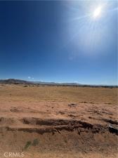 23525 Standing Rock Apple Valley CA 92307 | MLS #HD26218434 45 MLS #HD26218434 image #0