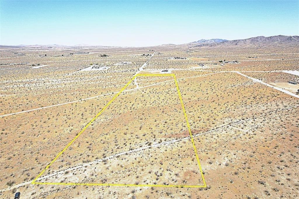 25 Dachschund Apple Valley CA 92307 | MLS #HD26223277 41 MLS #HD26223277 image #0