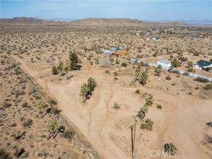 3155 Thermal Lane Yucca Valley CA 92284 | MLS #IG25048181 41 MLS #IG25048181 image #0