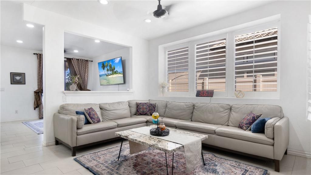 MLS #IG25184329 image #0