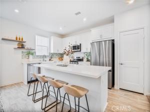 MLS #IG25259738 image #0