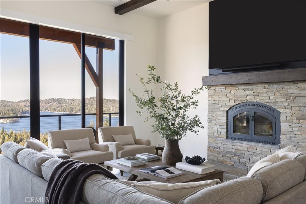 MLS #IG26001218 image #0