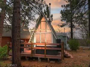 609 Villa Grove Big Bear City CA 92314 | MLS #IG26083334 45 MLS #IG26083334 image #0