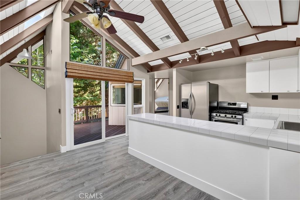 594 W Victoria CT Lake Arrowhead CA 92352 | MLS #IG26177976 45 MLS #IG26177976 image #0