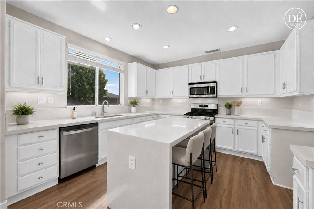 28900 Bayberry DR Lake Elsinore CA 92530 | MLS #IG26179674 45 MLS #IG26179674 image #0