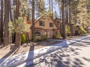 723 Summit #1 Big Bear CA 92315 | MLS #IG26193484 41 MLS #IG26193484 image #0