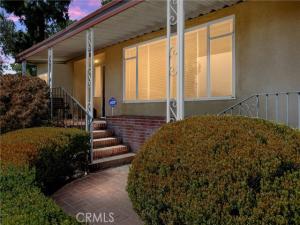 299 Anderegg Colton CA 92324 | MLS #IG26208359 9 MLS #IG26208359 image #0