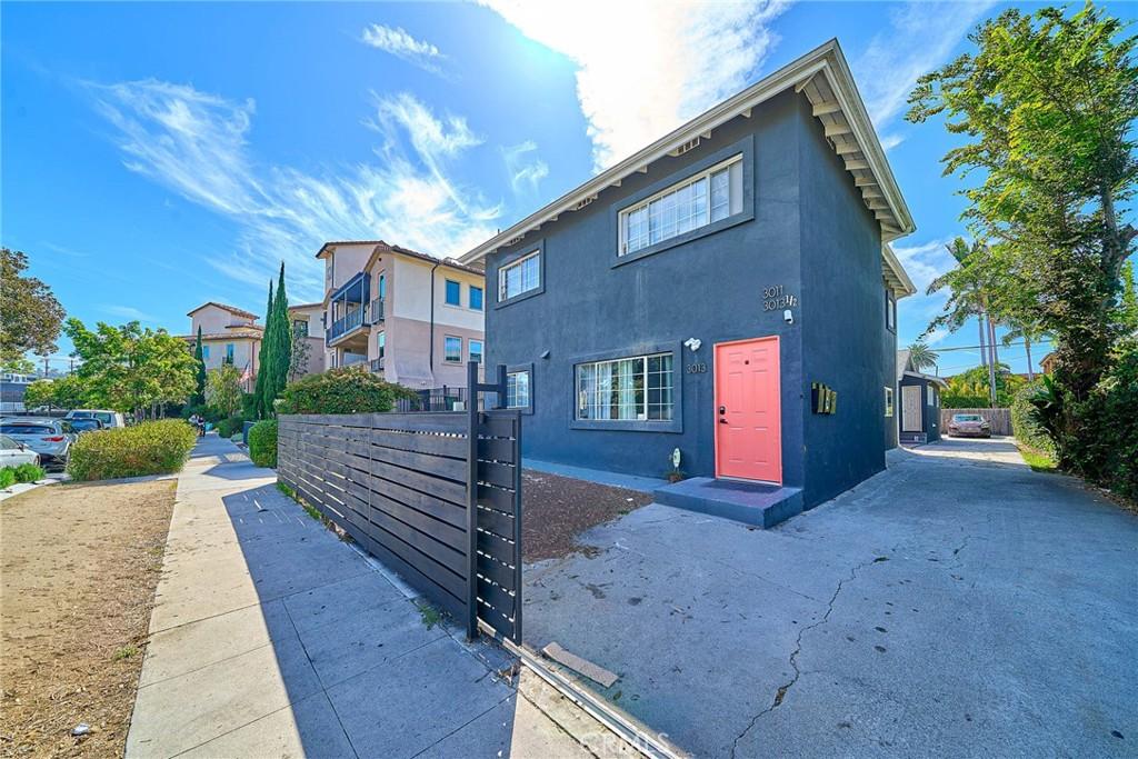 3011 S West View Los Angeles CA 90016 | MLS #IG26184843 87 MLS #IG26184843 image #0