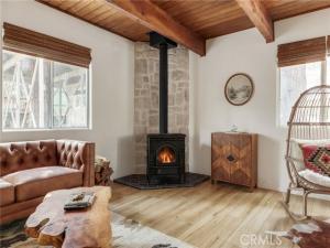 1144 Scenic Rimforest CA 92378 | MLS #IG26219492 45 MLS #IG26219492 image #0