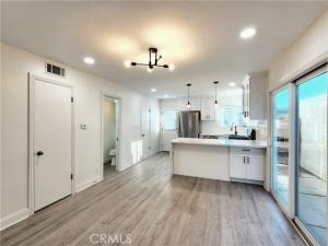 MLS #IN25231344 image #0