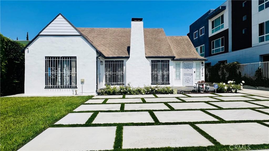 MLS #IN25271358 img 0