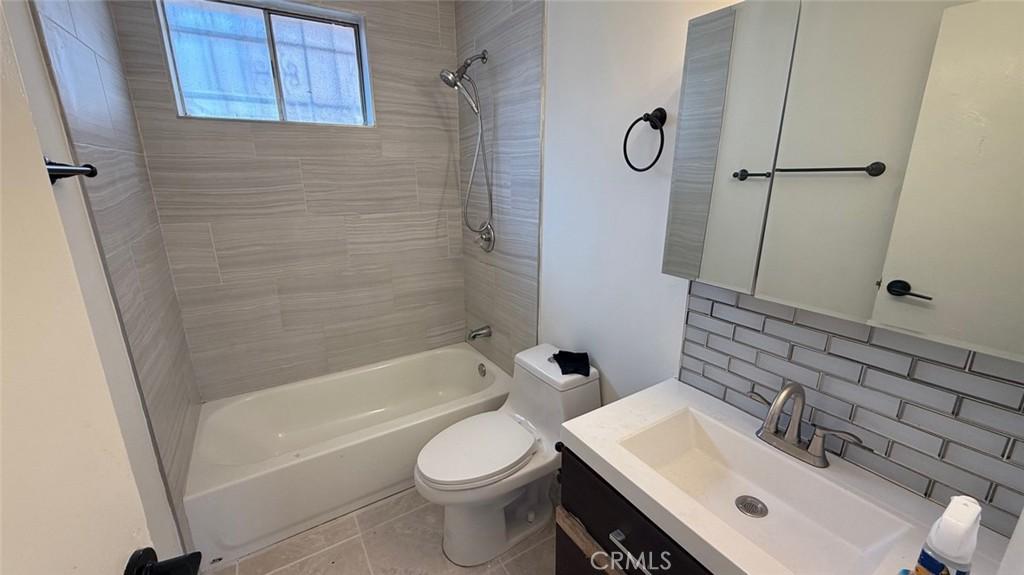 MLS #IN25275263 image #0