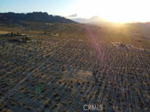 MLS #IV25100354 image #0