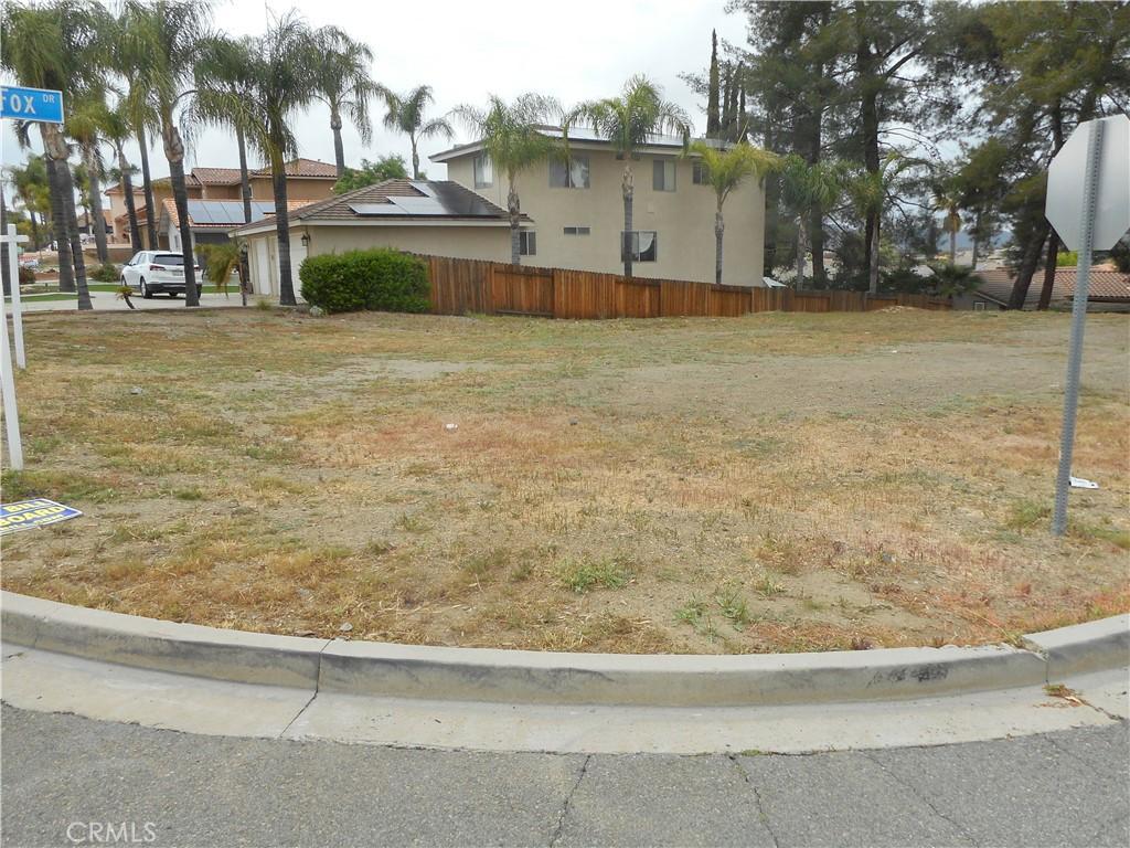 MLS #IV25104421 image #0