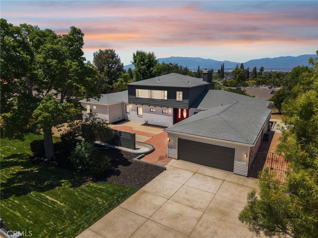 MLS #IV25105809 image #0