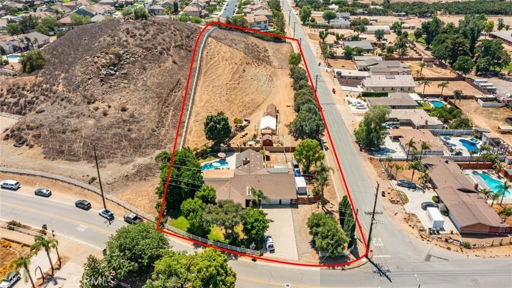 MLS #IV25128093 image #0