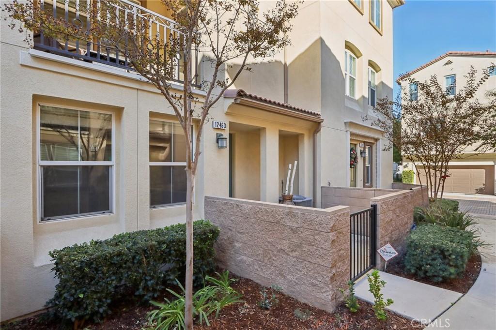 MLS #IV25136985 image #0