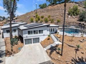 MLS #IV25143872 image #0