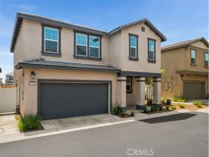 MLS #IV25152446 image #0