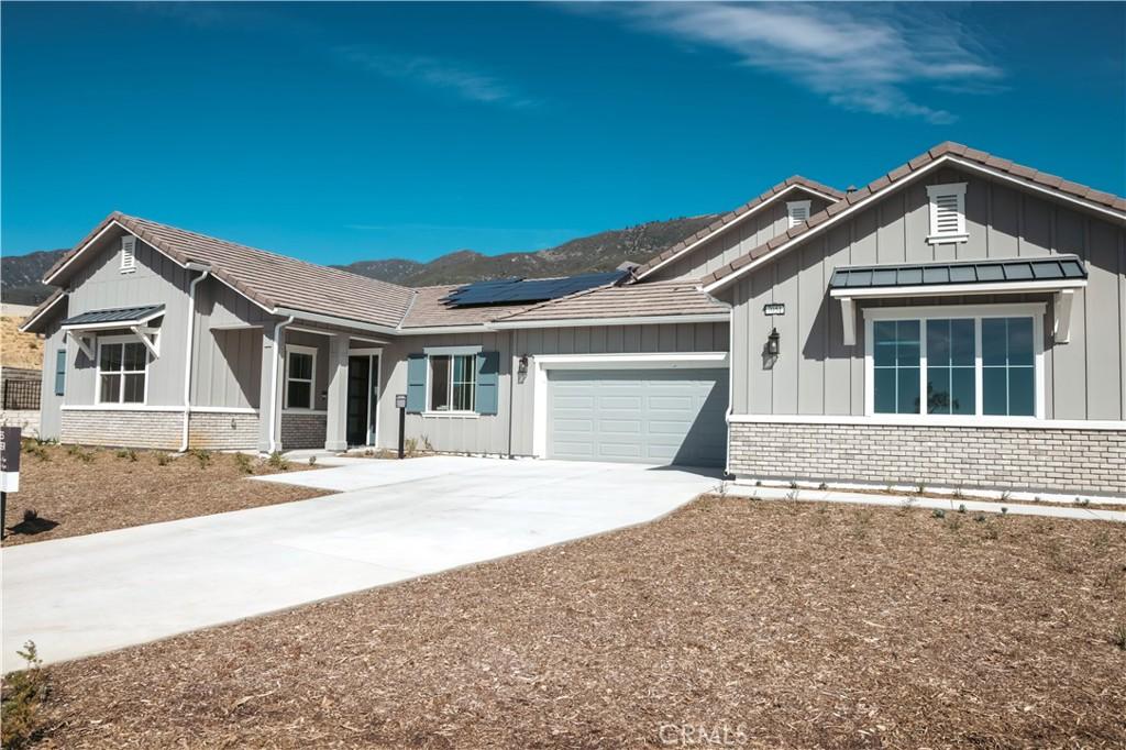 MLS #IV25156371 image #0