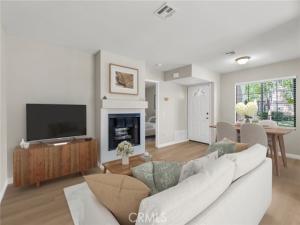 MLS #IV25157904 image #0