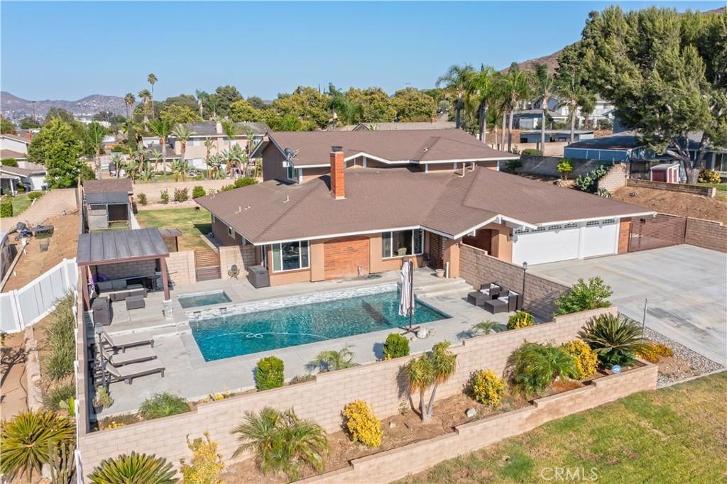 MLS #IV25158297 img 0