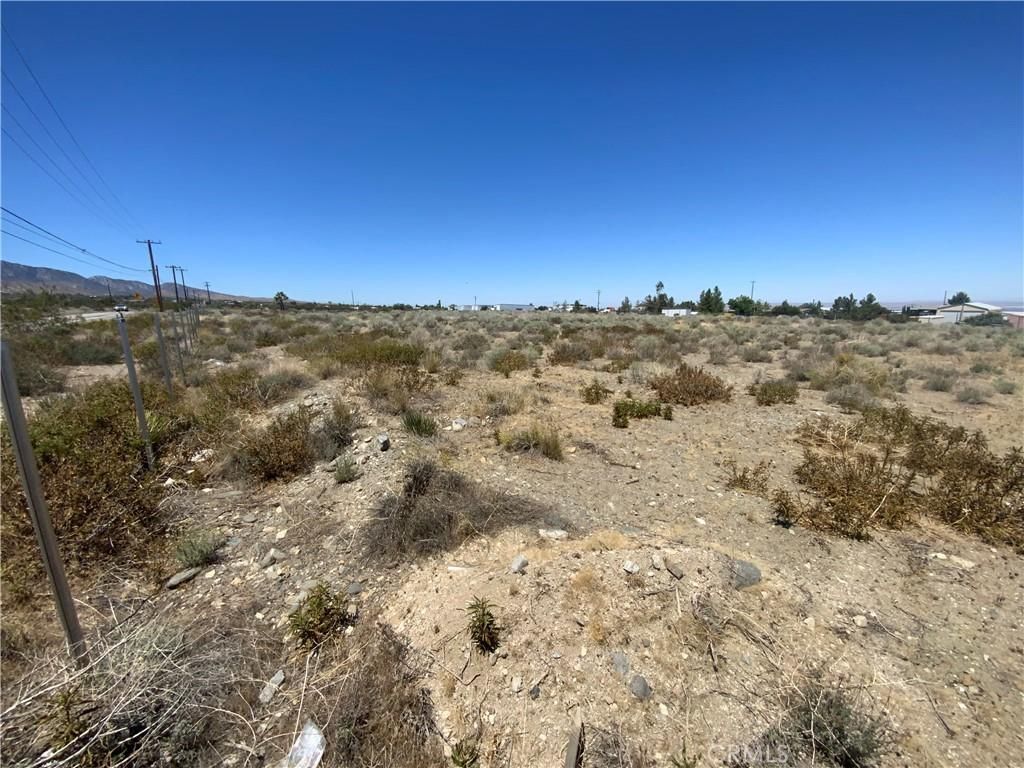 MLS #IV25160143 image #0