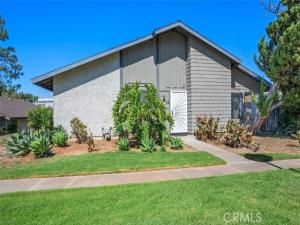 MLS #IV25167715 image #0